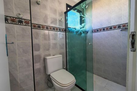 Apartamento para alugar com 85m², 2 quartos e 1 vaga Apartamento para alugar com 85m², 2 quartos e 1 vagaBanheiro da Suíte
