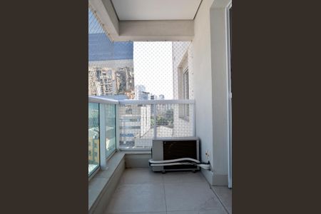 Varanda de apartamento à venda com 1 quarto, 39m² em Pinheiros, São Paulo