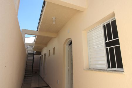 Área externa de kitnet/studio para alugar com 1 quarto, 26m² em Ferreira, São Paulo