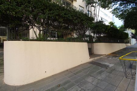 Apartamento à venda com 75m², 2 quartos e 1 vagaFachada