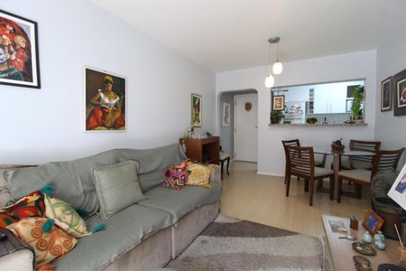 Sala de apartamento à venda com 2 quartos, 75m² em Itaim Bibi, São Paulo