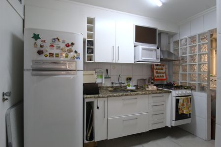 Apartamento à venda com 75m², 2 quartos e 1 vagaCozinha e Área de Serviço