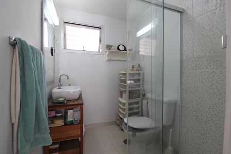 Apartamento à venda com 75m², 2 quartos e 1 vagaBanheiro da Suíte