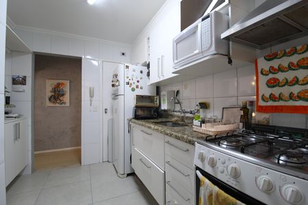 Apartamento à venda com 75m², 2 quartos e 1 vagaCozinha e Área de Serviço
