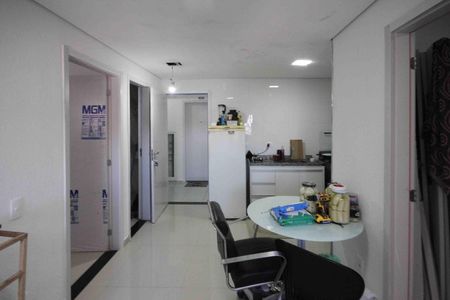 Sala de apartamento para alugar com 2 quartos, 35m² em Fazenda da Juta, São Paulo