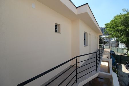 Área externa de kitnet/studio para alugar com 1 quarto, 26m² em Ferreira, São Paulo