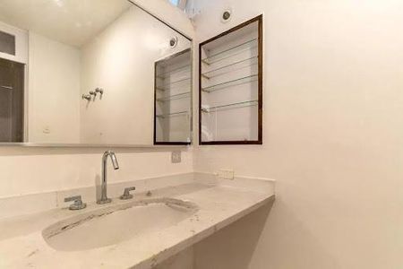 Apartamento à venda com 144m², 4 quartos e 1 vaga