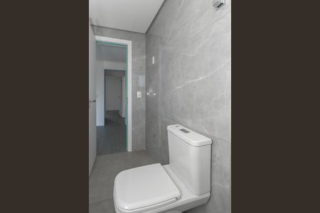 Casa para alugar com 132m², 3 quartos e 4 vagasBanheiro da Suíte