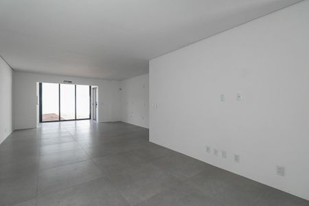 Sala / cozinha de casa para alugar com 3 quartos, 132m² em São Sebastião, Porto Alegre