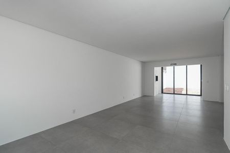 Sala / cozinha de casa para alugar com 3 quartos, 132m² em São Sebastião, Porto Alegre