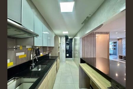 Apartamento à venda com 131m², 3 quartos e 2 vagas