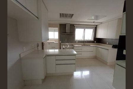 Apartamento à venda com 288m², 4 quartos e 4 vagas