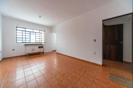 Casa para alugar com 78m², 2 quartos e sem vaga Casa para alugar com 78m², 2 quartos e sem vagaSala