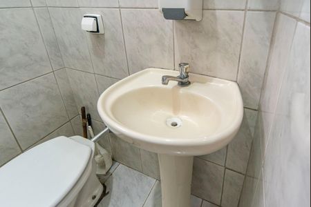 Casa para alugar com 78m², 2 quartos e sem vaga Casa para alugar com 78m², 2 quartos e sem vagaBanheiro 2