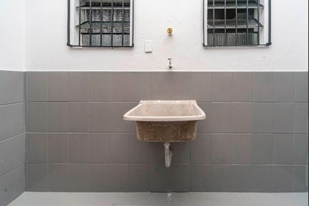 Casa para alugar com 78m², 2 quartos e sem vaga Casa para alugar com 78m², 2 quartos e sem vagaÁrea de Serviço