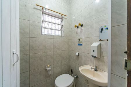 Casa para alugar com 78m², 2 quartos e sem vaga Casa para alugar com 78m², 2 quartos e sem vagaBanheiro 2