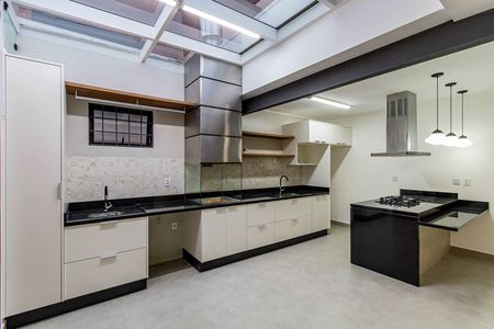 Casa de condomínio para alugar com 94m², 2 quartos e 1 vagaSala/cozinha