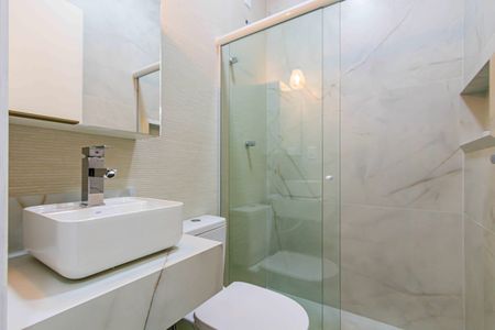 Casa de condomínio para alugar com 94m², 2 quartos e 1 vagaBanheiro social