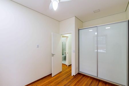 Casa de condomínio para alugar com 94m², 2 quartos e 1 vagaQuarto