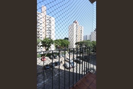 sacada vista de apartamento para alugar com 2 quartos, 54m² em Jardim Umarizal, São Paulo
