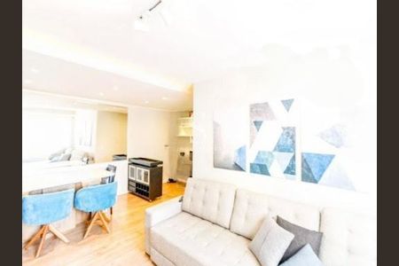 Apartamento à venda com 2 quartos, 70m² em Vila Cordeiro, São Paulo