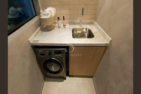 Apartamento à venda com 4 quartos, 205m² em Vila Cordeiro, São Paulo