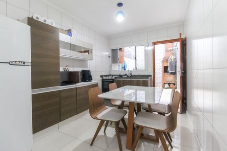 Casa à venda com 78m², 2 quartos e 2 vagas Casa à venda com 78m², 2 quartos e 2 vagasCozinha