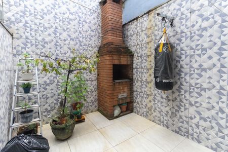 Casa à venda com 78m², 2 quartos e 2 vagas Casa à venda com 78m², 2 quartos e 2 vagasÁrea de Serviço - Churrasqueira