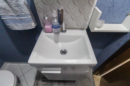 Casa à venda com 78m², 2 quartos e 2 vagas Casa à venda com 78m², 2 quartos e 2 vagasLavabo