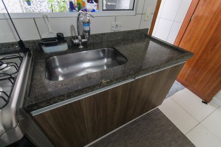 Casa à venda com 78m², 2 quartos e 2 vagas Casa à venda com 78m², 2 quartos e 2 vagasCozinha