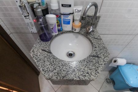Casa à venda com 78m², 2 quartos e 2 vagas Casa à venda com 78m², 2 quartos e 2 vagasBanheiro da Suíte 1