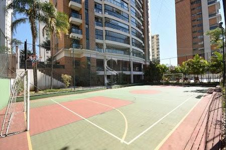 Apartamento à venda com 195m², 4 quartos e 4 vagas