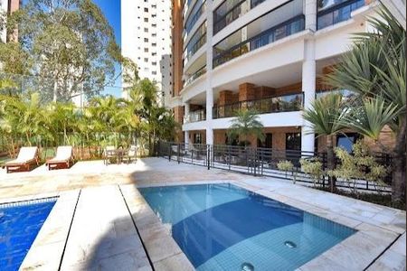 Apartamento à venda com 195m², 4 quartos e 4 vagas