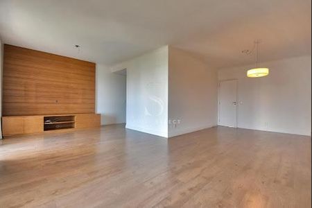 Apartamento à venda com 195m², 4 quartos e 4 vagas