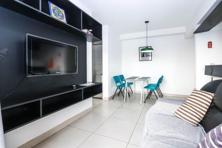 Sala de apartamento para alugar com 2 quartos, 45m² em Liberdade, São Paulo