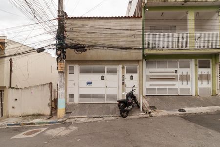 Casa para alugar com 40m², 1 quarto e sem vaga Casa para alugar com 40m², 1 quarto e sem vagaFachada