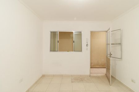 Sala de casa para alugar com 1 quarto, 40m² em Jardim Joana D’arc, São Paulo
