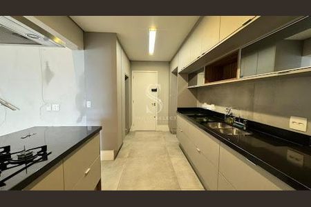 Apartamento à venda com 200m², 4 quartos e 3 vagas