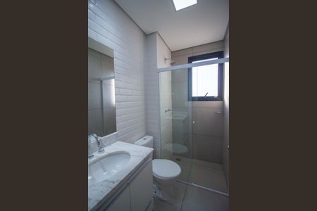 Apartamento para alugar com 74m², 2 quartos e 2 vagasBanheiro