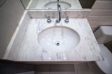 Apartamento para alugar com 74m², 2 quartos e 2 vagasBanheiro da Suíte