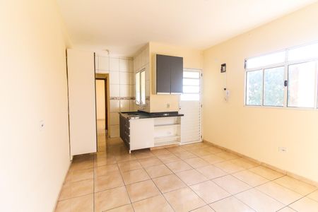 Casa de condomínio para alugar com 50m², 1 quarto e sem vaga Casa de condomínio para alugar com 50m², 1 quarto e sem vagaSala/Cozinha