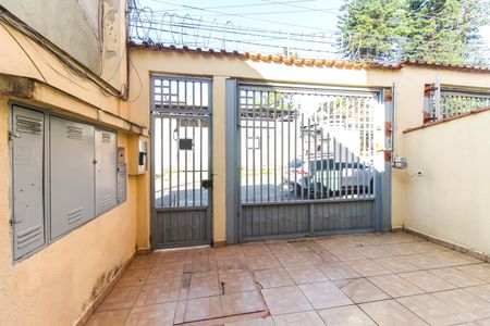 Casa de condomínio para alugar com 50m², 1 quarto e sem vaga Casa de condomínio para alugar com 50m², 1 quarto e sem vagaEntrada