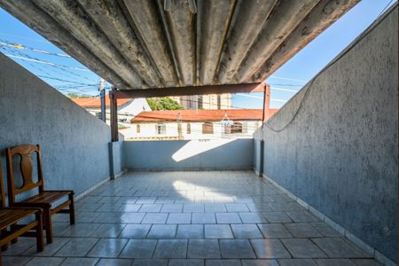 Casa à venda com 79m², 2 quartos e 1 vaga Casa à venda com 79m², 2 quartos e 1 vagaVaranda