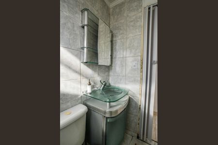 Casa à venda com 79m², 2 quartos e 1 vaga Casa à venda com 79m², 2 quartos e 1 vagaBanheiro