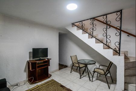 Casa à venda com 79m², 2 quartos e 1 vaga Casa à venda com 79m², 2 quartos e 1 vagaSala