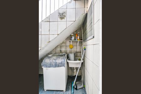Casa à venda com 79m², 2 quartos e 1 vaga Casa à venda com 79m², 2 quartos e 1 vagaÁrea de Serviço