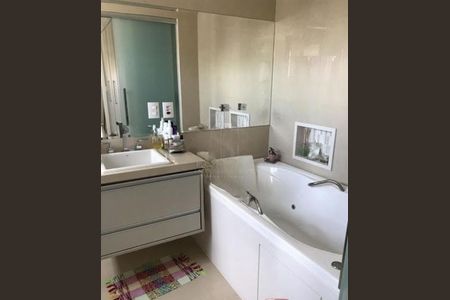 Apartamento à venda com 2 quartos, 130m² em Vila Olímpia, São Paulo