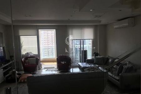 Apartamento à venda com 2 quartos, 130m² em Vila Olímpia, São Paulo