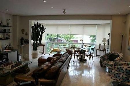 Apartamento à venda com 2 quartos, 177m² em Moema, São Paulo