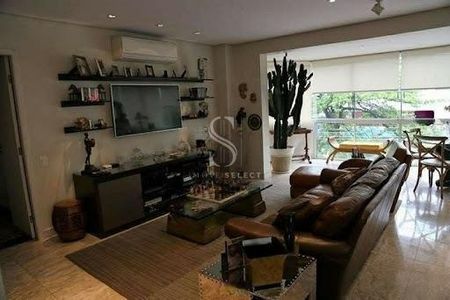 Apartamento à venda com 2 quartos, 177m² em Moema, São Paulo